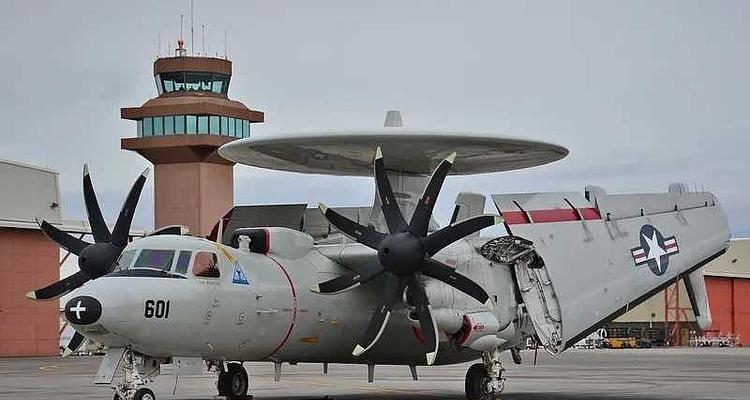 高空舰队预警机的战术应用（游戏中的高空作战利器——高空舰队预警机的详细介绍）