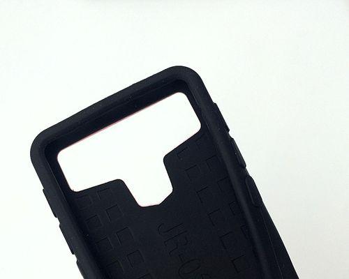魔兽世界手机壳软胶的正确使用方法是什么？